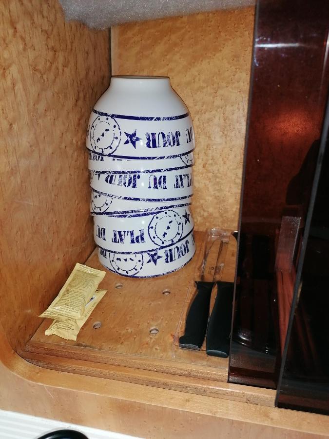 Sejour Insolite Sur Un Yacht. Bateau Hotel A Quai. La Rochelle  Kültér fotó