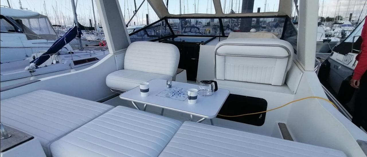 Sejour Insolite Sur Un Yacht. Bateau Hotel A Quai. La Rochelle  Kültér fotó